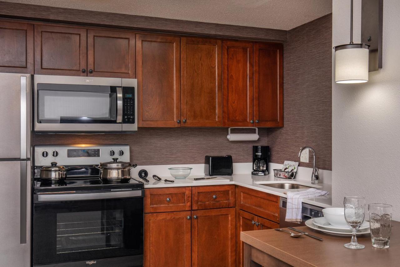Residence Inn By Marriott Norfolk Airport Экстерьер фото