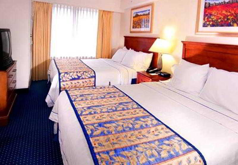 Residence Inn By Marriott Norfolk Airport Экстерьер фото